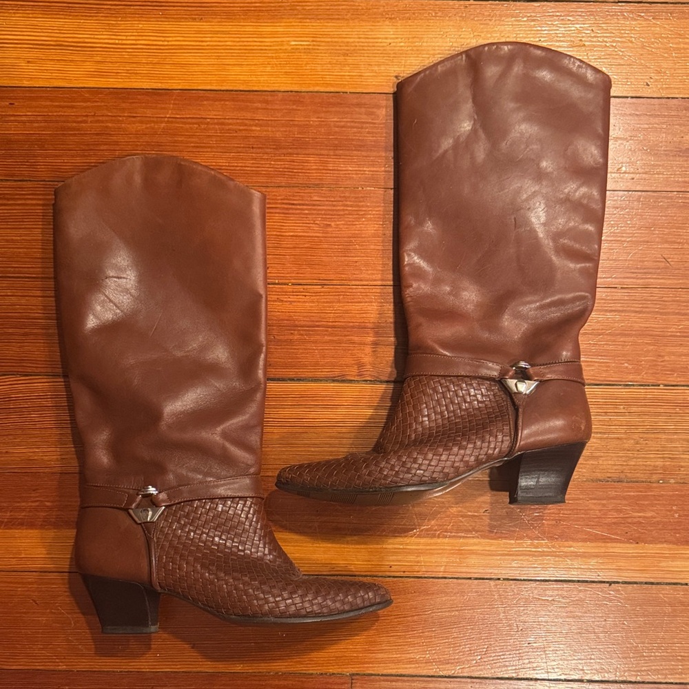 Shoestrings Chestnut Leather Heeled Boots